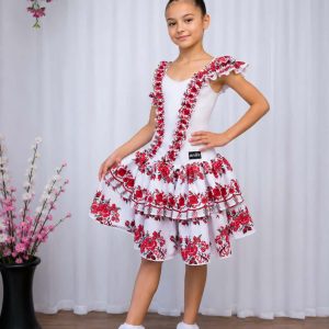 Рокля за танци с етно мотиви