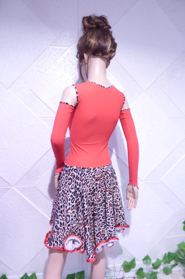 Червено и леопардово - Image 6