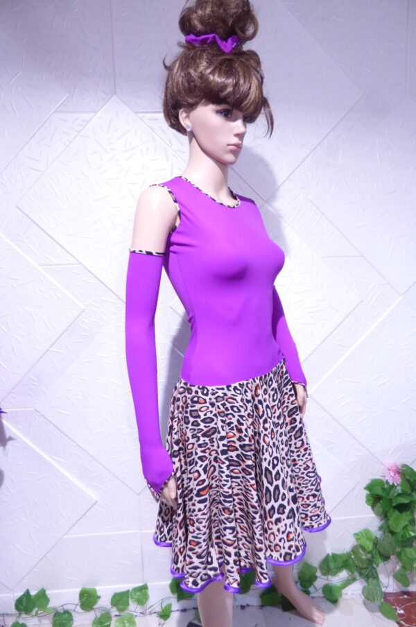 леопард и лилаво - Image 3