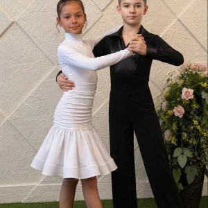 Комплект за спортни танци-двоѝка-рокля и боди – черно и бяло